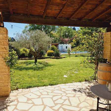 Mas Du Rollier Chambres D'Hotes Eygalières Екстериор снимка