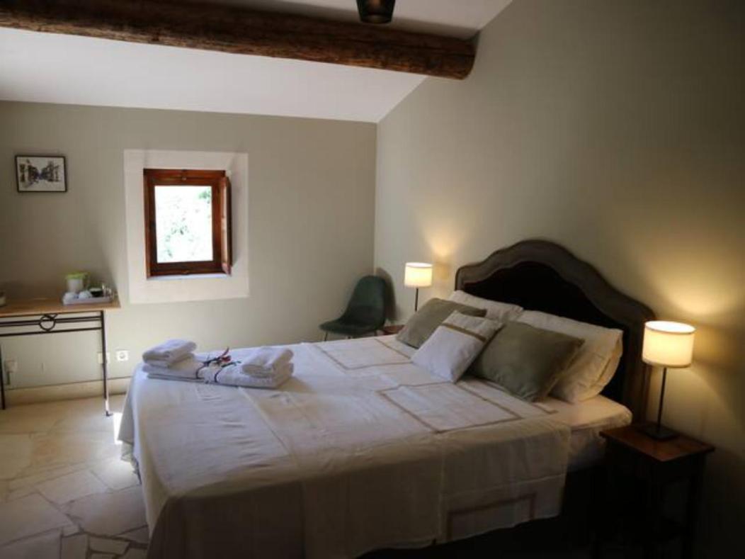 Mas Du Rollier Chambres D'Hotes Eygalières Екстериор снимка