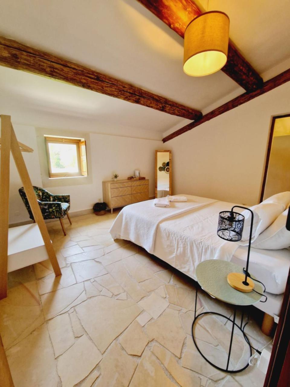 Mas Du Rollier Chambres D'Hotes Eygalières Екстериор снимка