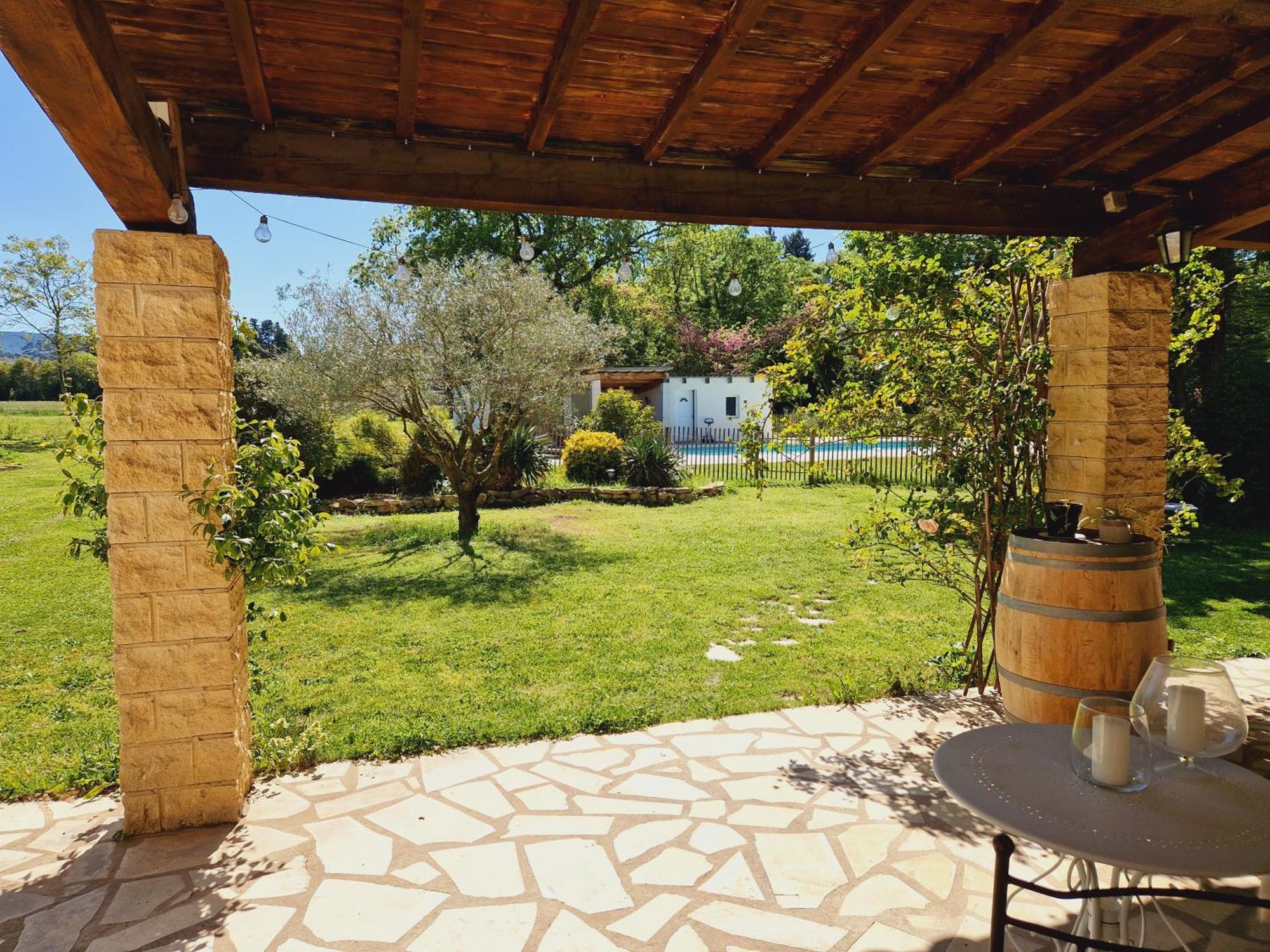 Mas Du Rollier Chambres D'Hotes Eygalières Екстериор снимка