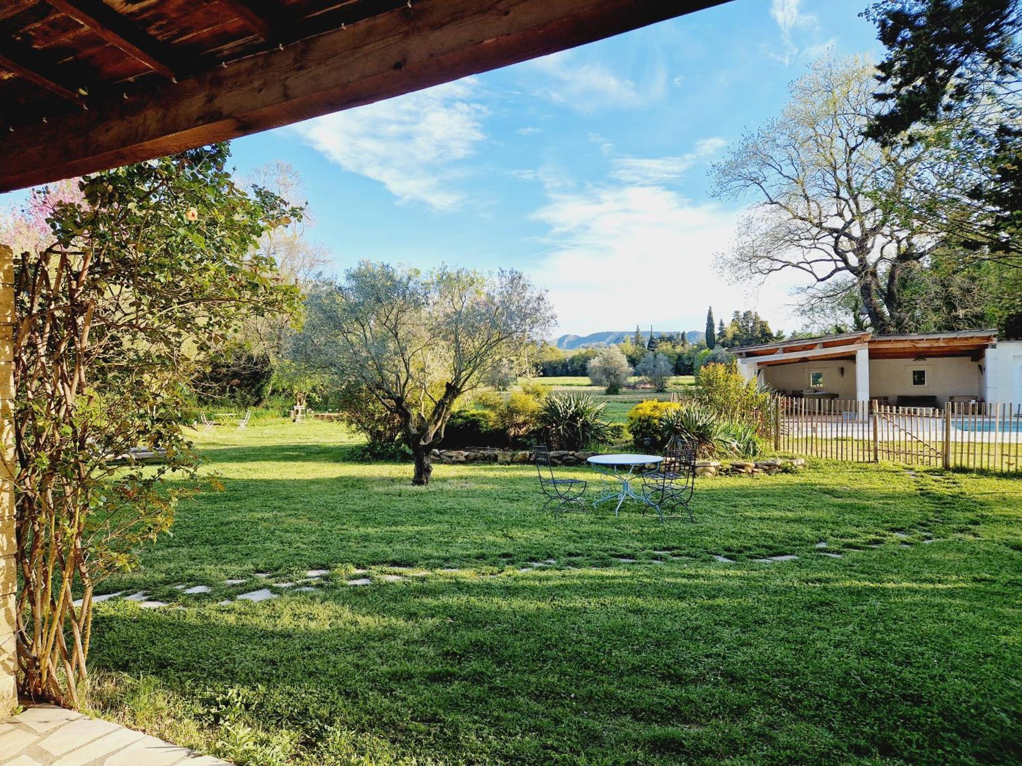Mas Du Rollier Chambres D'Hotes Eygalières Екстериор снимка
